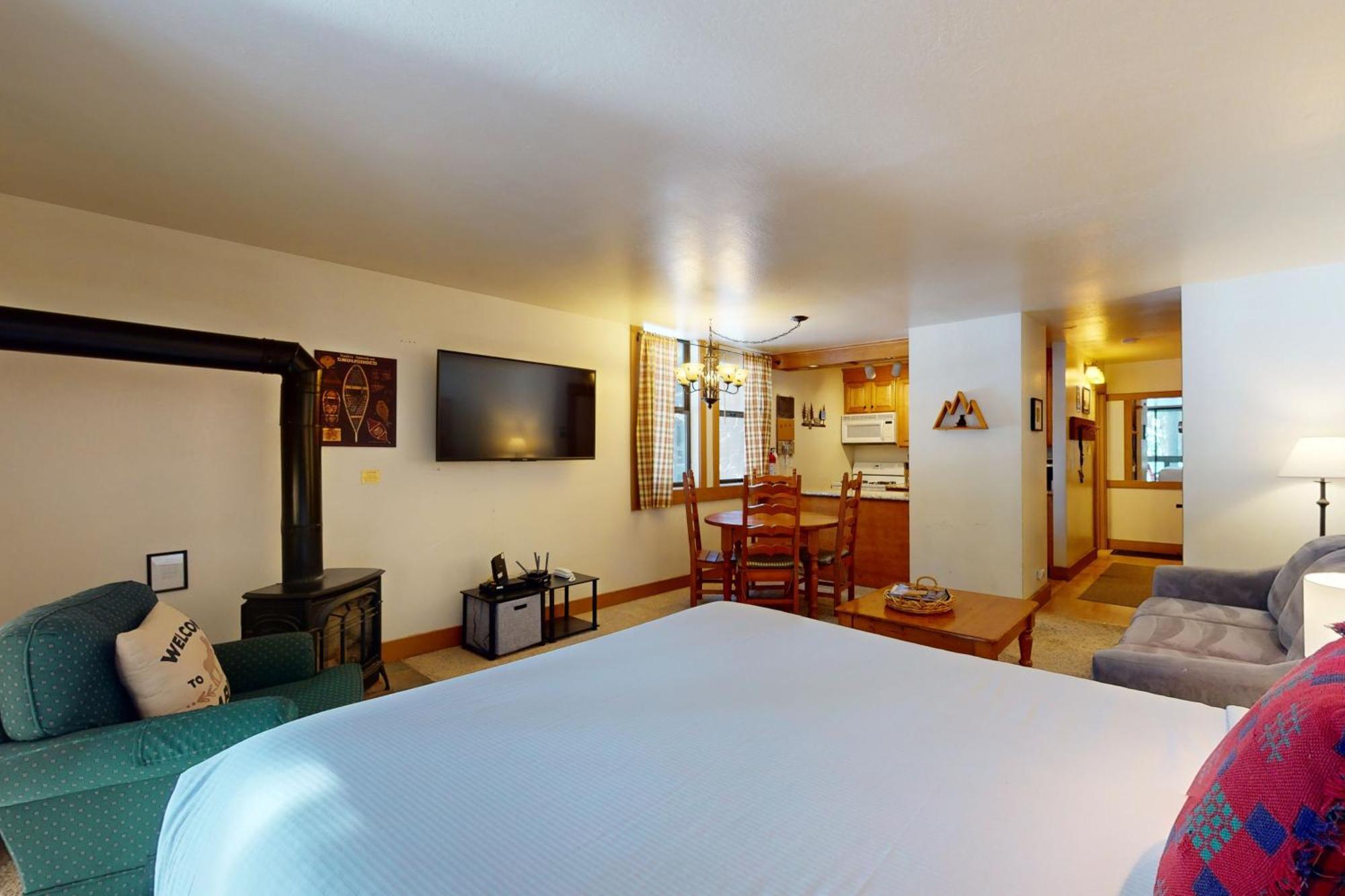 Aspen Grove Hideaway Hotel Truckee Exterior photo